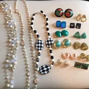 VINTAGE 15 piece jewelry bundle